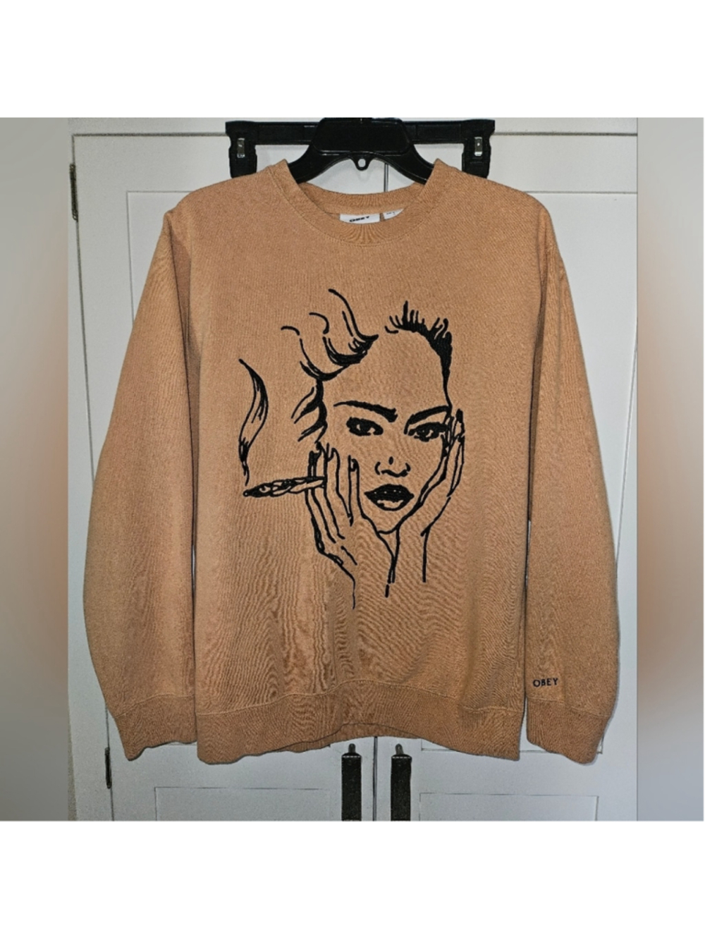 OBEY Grass Crew Neck Women Smoking Sweatshirt Size S